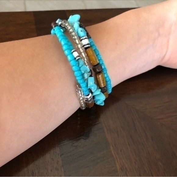 Multicolored Bangle Bracelet - Picture 3 of 4